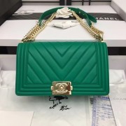 Imitation Cheap Chanel Boy Flap Shoulder Bag Original Sheepskin Leather A67086 green HV04722fV17