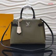 Luxury Louis Vuitton original LOCKME DAY M53730 Khaki HV02578kp43