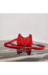 Prada Re-Edition nylon mini shoulder bag 1TT122 red HV00603tg76